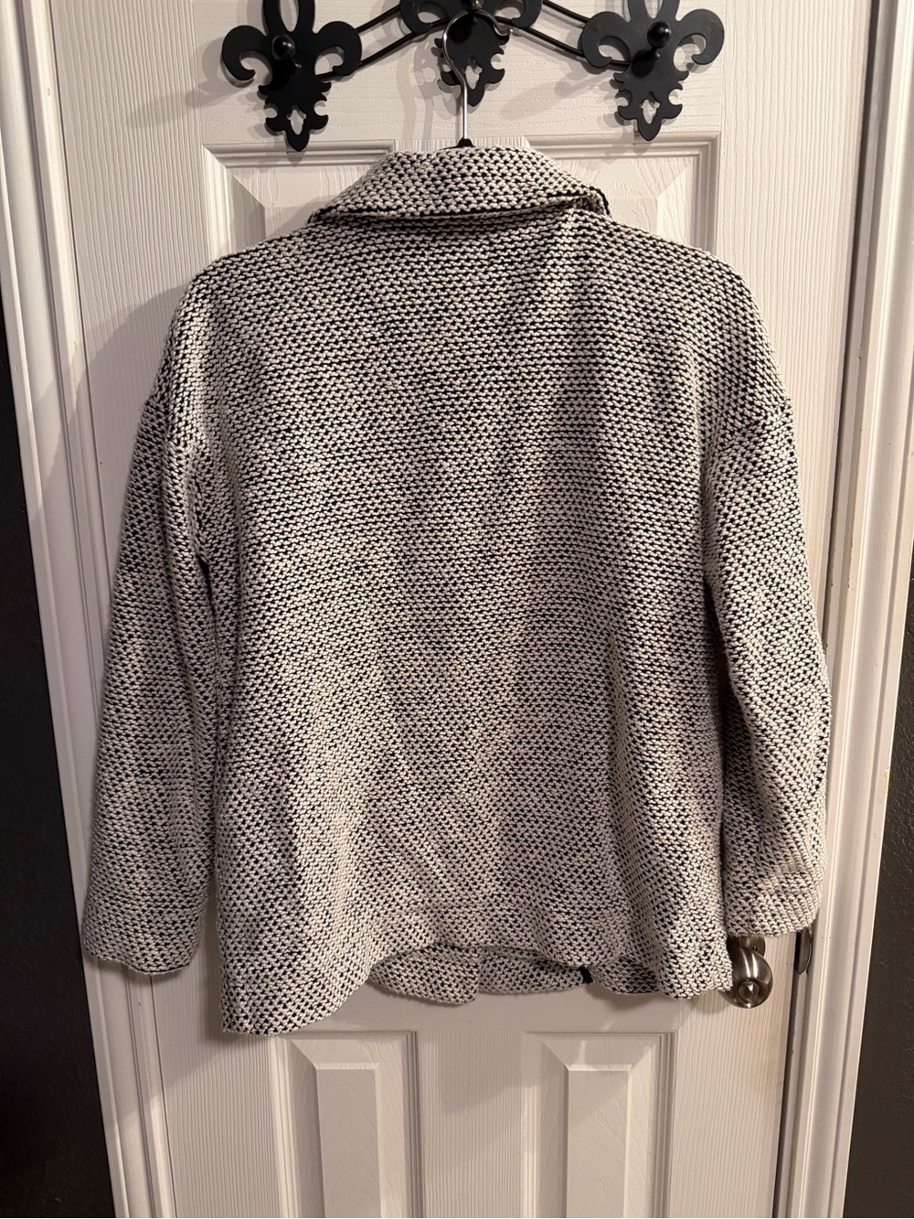 Marine Layer Black & White Textured Knit Blazer - Picture 3 of 4